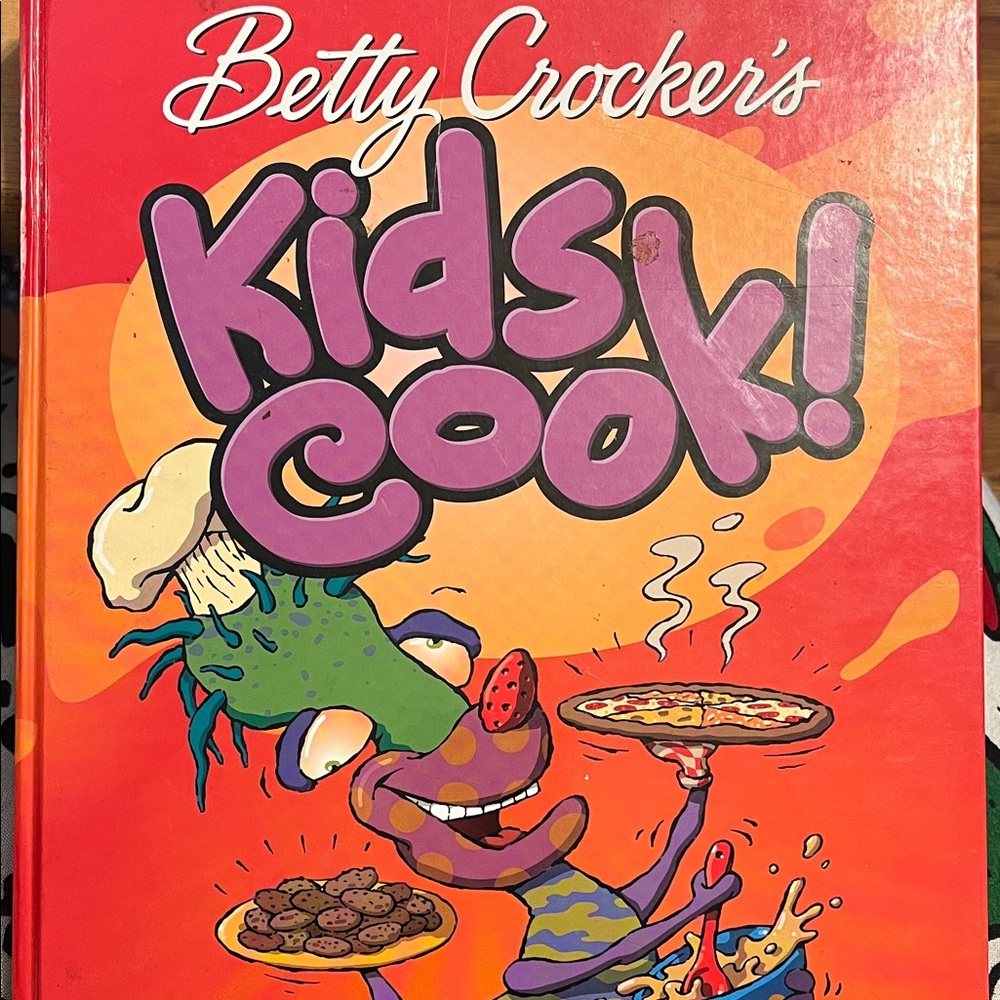 Betty Crocker's Kids Cook! Red and Purple Cookbook
